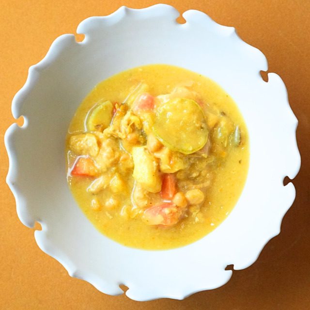 ★旬菜おかず★夏野菜ともも肉のカレークリーム【冷凍】